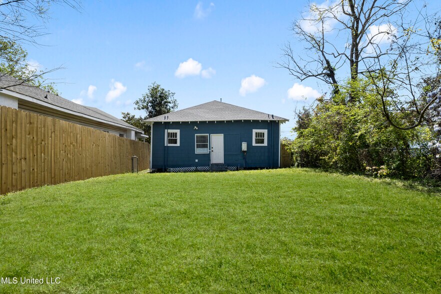 More Photos Of 3406 12th St, Gulfport Specialty For Sale