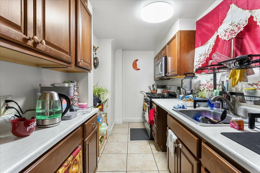 More Photos Of 1905 Foothill Blvd, Oakland Apartments For Sale