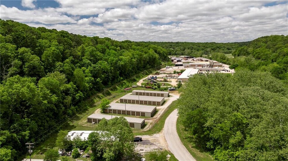 More Photos Of 450 Pinion Dr, Bella Vista Self Storage For Sale