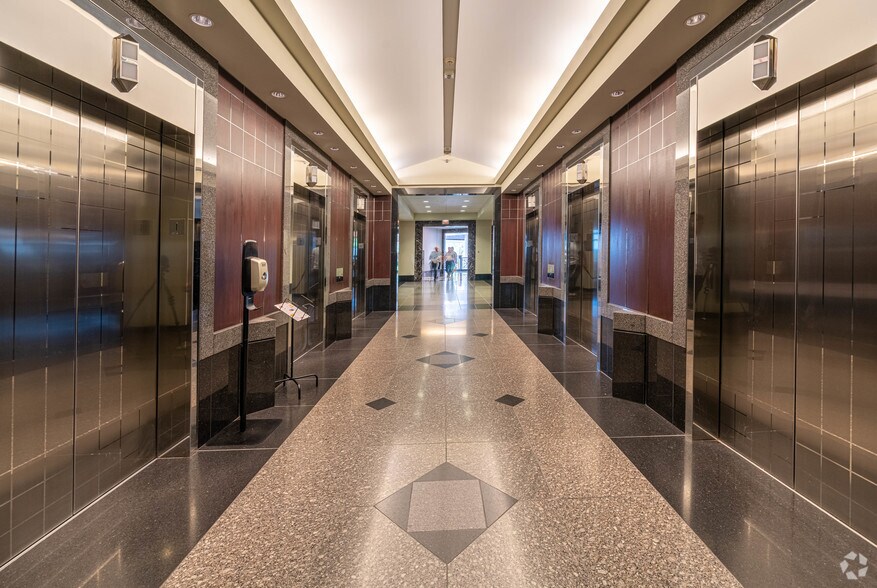 More Photos Of 601 Carlson Pky, Minnetonka Office For Lease