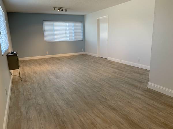 More Photos Of 229 Polaris Ave, Mountain View Office For Lease