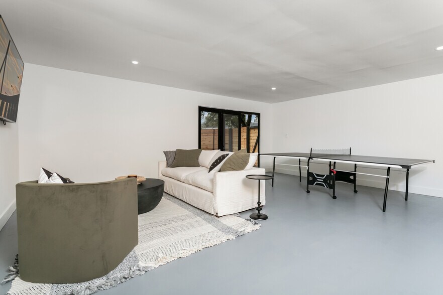 More Photos Of 1201 Crenwelge Dr, Fredericksburg Specialty For Sale