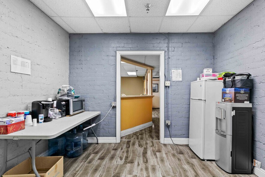 More Photos Of 3255 Saco St, Vernon Warehouse For Lease