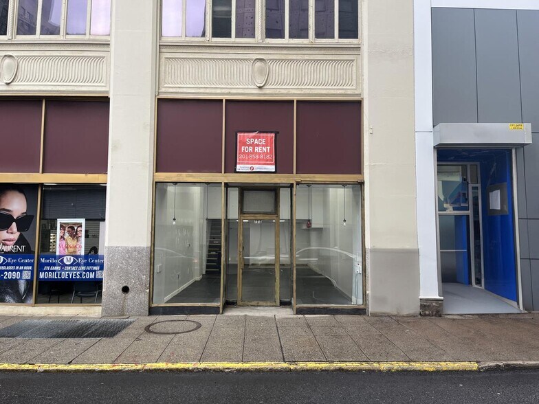 More Photos Of 17 Academy St, Newark Office For Lease