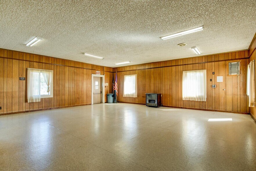 More Photos Of 7672 S Shingle Rd, Shingle Springs General Retail For Sale