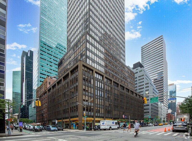 More Photos Of 160 E 53rd St, New York Medical For Lease