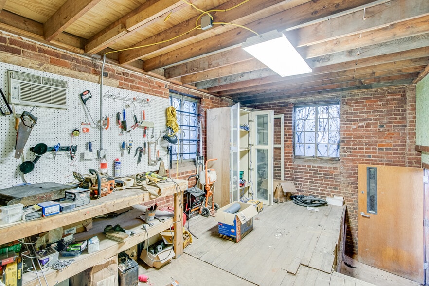 More Photos Of 4975 Little Mill Rd, Buford Warehouse For Sale