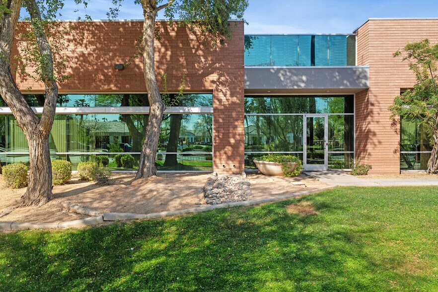 More Photos Of 5500 W Chandler Blvd, Chandler Office For Lease