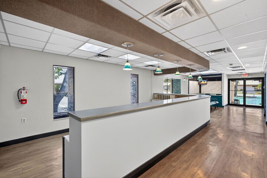 More Photos Of 45 Barkley Cir, Fort Myers Medical For Lease