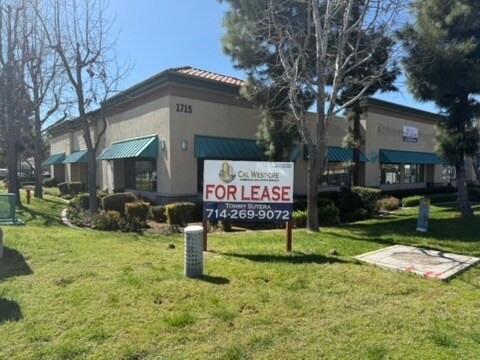 More Photos Of 1715 W Redlands Blvd, Redlands Storefront Retail Office For Lease