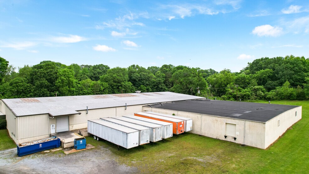 More Photos Of 124 N Charleston St, Blacksburg Warehouse For Lease