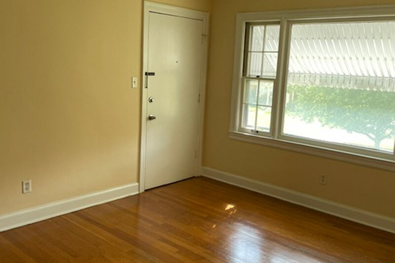 More Photos Of 224 Taylor Dr, Lexington Apartments For Sale