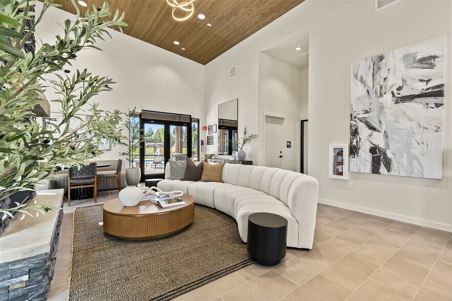 More Photos Of 7011 NE 126th St, Vancouver Apartments For Sale