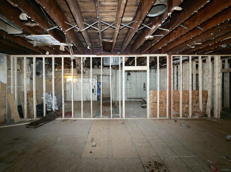 More Photos Of 5638 W Chicago Ave, Chicago Restaurant For Sale