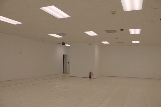 More Photos Of 6133 Jericho Tpke, Commack Storefront For Lease