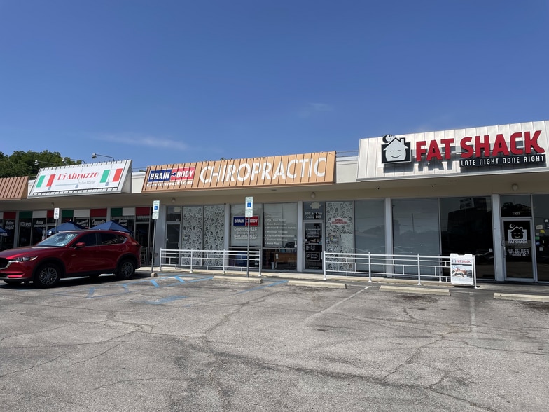 More Photos Of 508-516 S Elm St, Denton Storefront For Lease