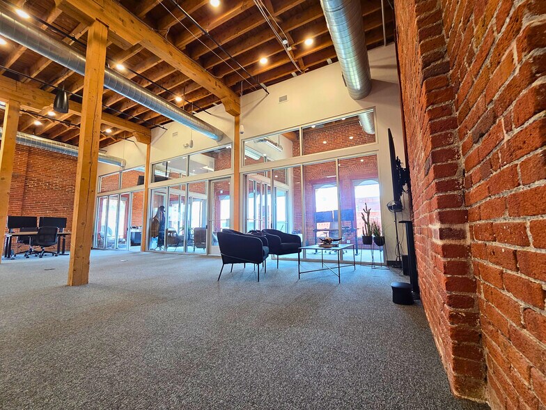 More Photos Of 1660 17th St, Denver Office Residential For Sale