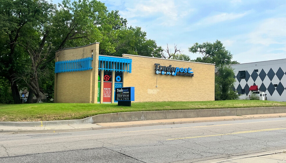 Primary Photo Of 2318 SW 10th, Topeka Office For Sale