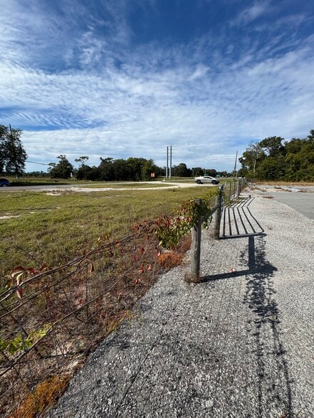 More Photos Of 89 Sr 471, Sumterville Service Station For Lease