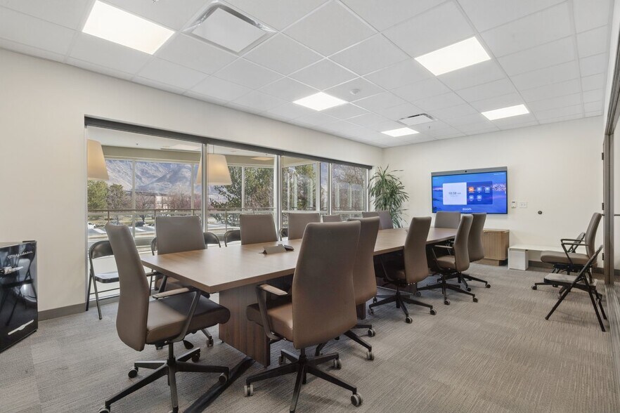 More Photos Of 1712 S East Bay Blvd, Provo Unknown For Lease