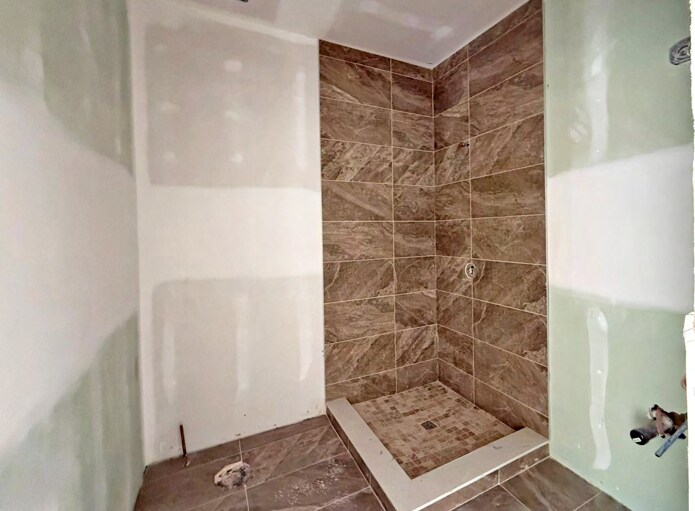 More Photos Of 2700 Mewburn Rd, Niagara Falls Apartments For Sale