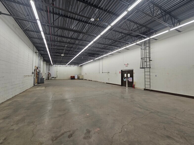 More Photos Of 15977-15981 State Route 170, Calcutta Freestanding For Lease