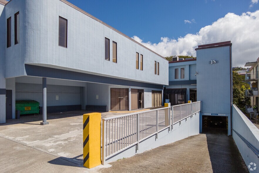 More Photos Of 3160 Waialae Ave, Honolulu Loft Creative Space For Sale