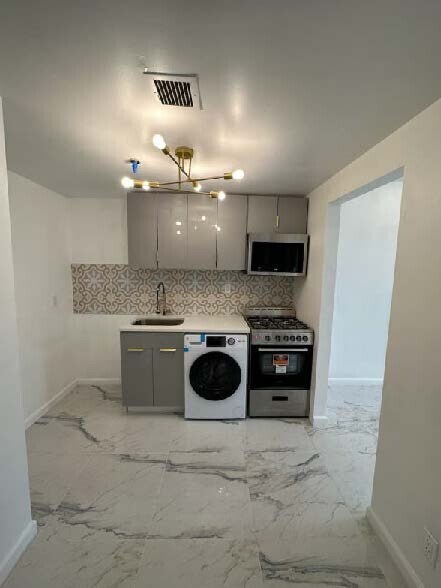 More Photos Of 266 Erie St, Jersey City Apartments For Sale