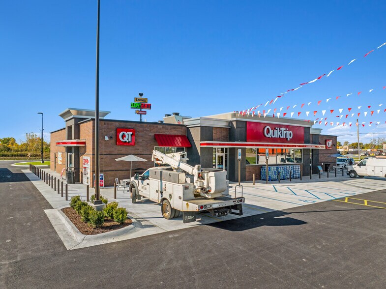 More Photos Of 6579 Garringer-Edgefield rd, Jeffersonville Convenience Store For Sale