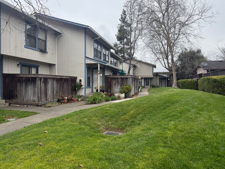 More Photos Of 6649 Montecito Blvd, Santa Rosa Apartments For Sale