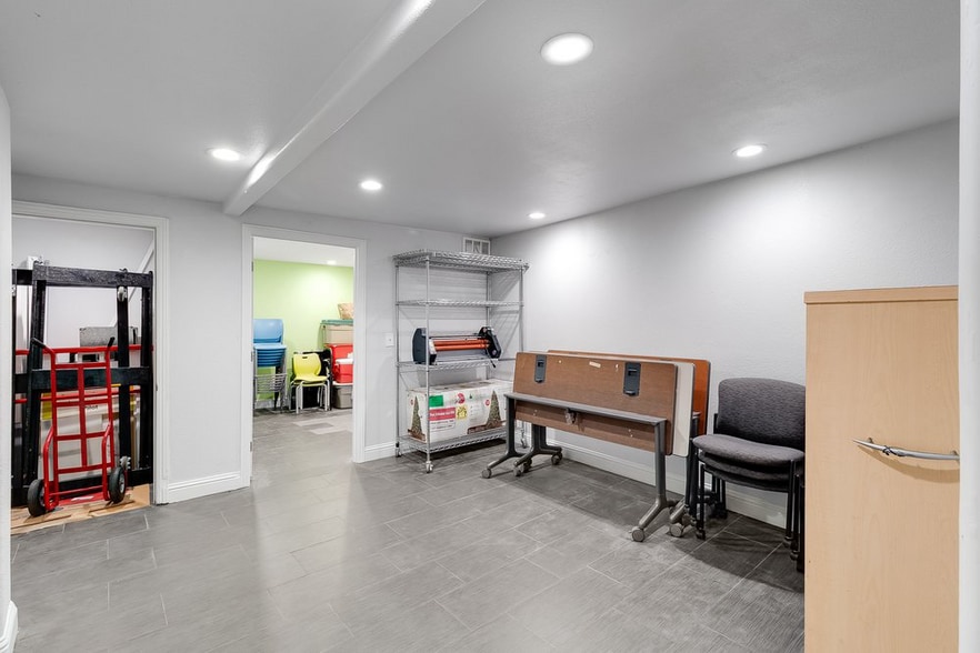 More Photos Of 1966 Broadway St, Vallejo Storefront For Sale