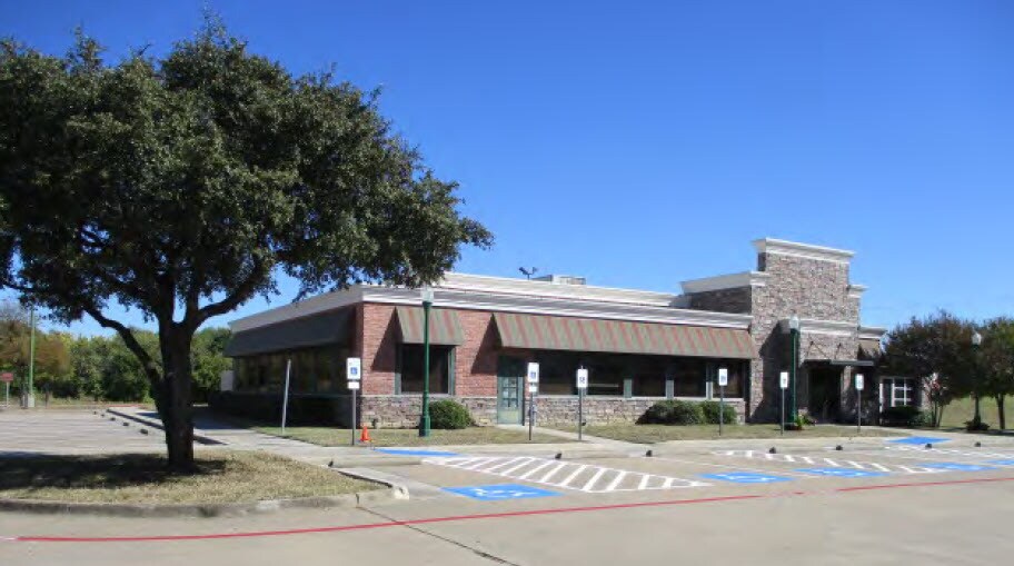 More Photos Of 2290 S Stemmons Fwy, Lewisville Restaurant For Lease
