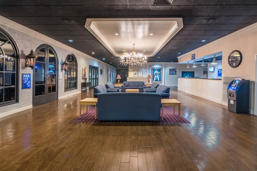 More Photos Of 1471 E Brooks Rd, Memphis Hotel For Sale