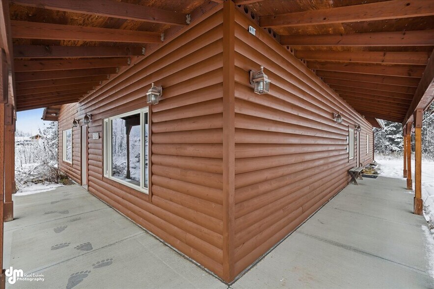 More Photos Of 32630 June Dr, Sterling Storefront For Sale