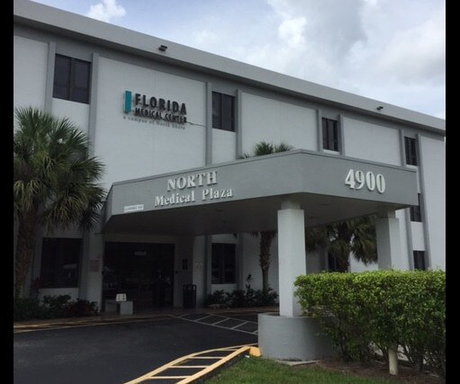 More Photos Of 4900 W Oakland Park Blvd, Lauderdale Lakes Medical For Lease