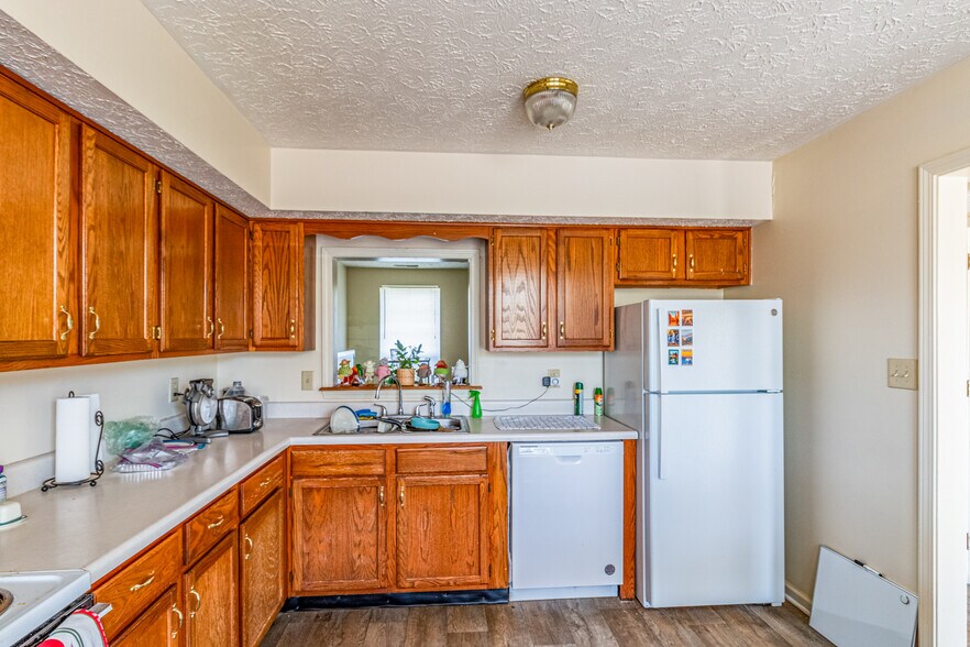 More Photos Of 291 Dunbar Cave Rd, Clarksville Multifamily For Sale