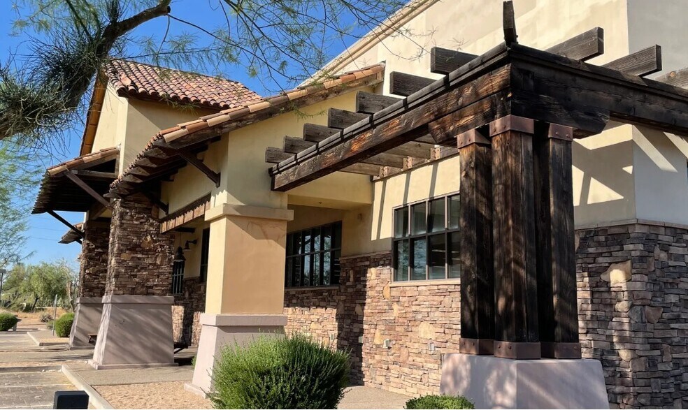 More Photos Of 5400 E Carefree Hwy, Carefree Drugstore For Lease