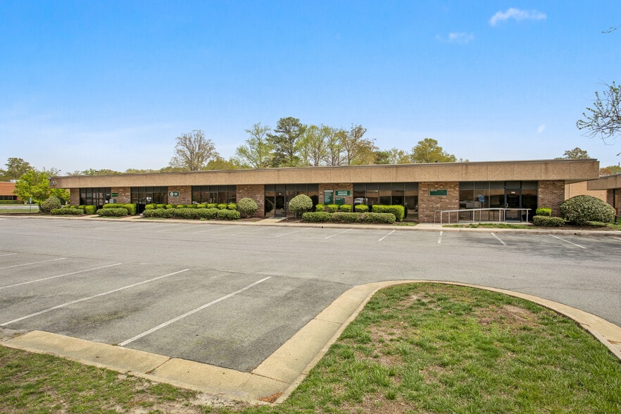 Primary Photo Of 739 Thimble Shoals Blvd, Newport News Office For Lease