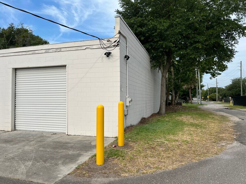 More Photos Of 1602 Arcadia Pl, Jacksonville Warehouse For Lease