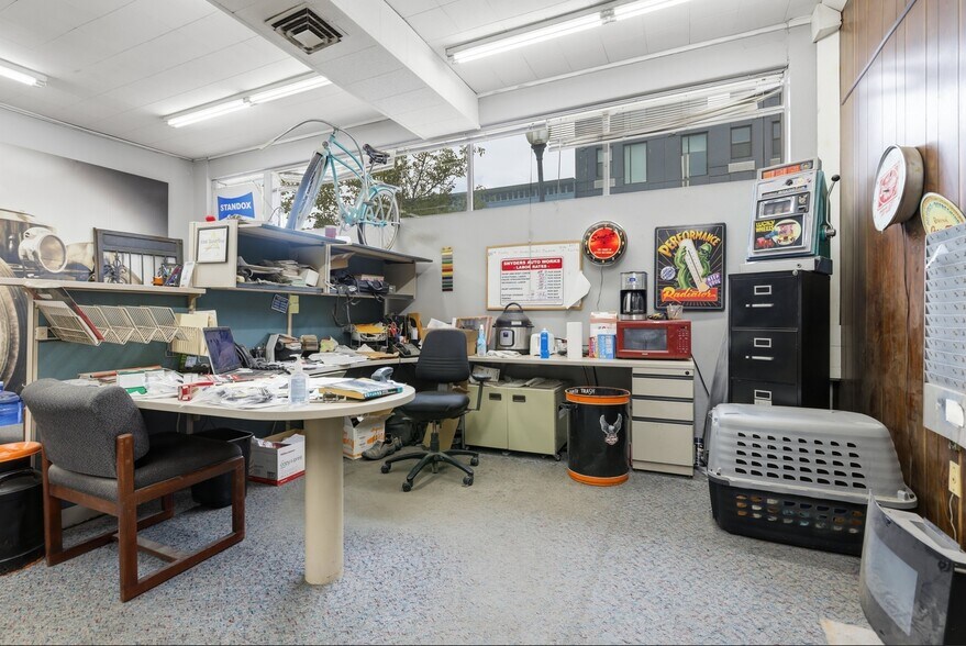 More Photos Of 1210-1214 Santa Fe Dr, Denver Office For Sale