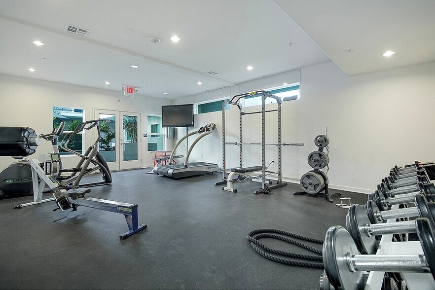 More Photos Of 401 S Grand View St, Los Angeles Apartments For Sale