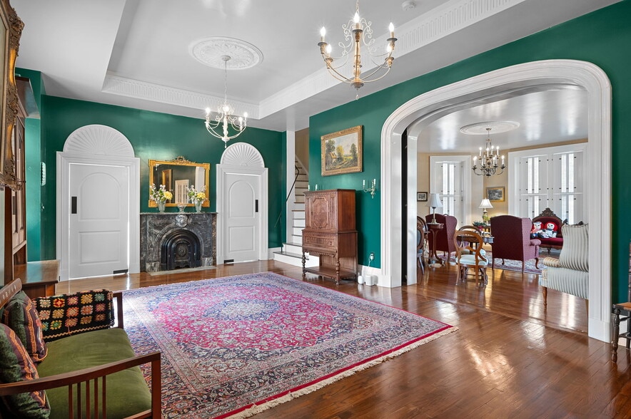 More Photos Of 403 E Adams St, Sandusky Hospitality For Sale