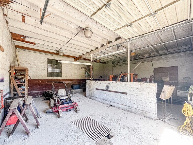 More Photos Of 8128 TX-21, Bryan Land For Sale