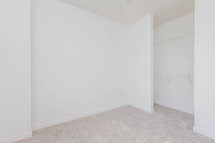 More Photos Of 15300 33rd Ave S, Seatac Apartments For Lease
