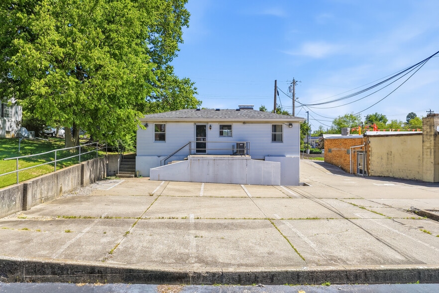 More Photos Of 10 Youell St, Florence Medical For Sale