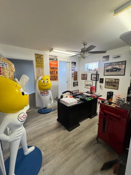 More Photos Of 322 Ridgewood Ave, Daytona Beach Storefront Retail Office For Sale