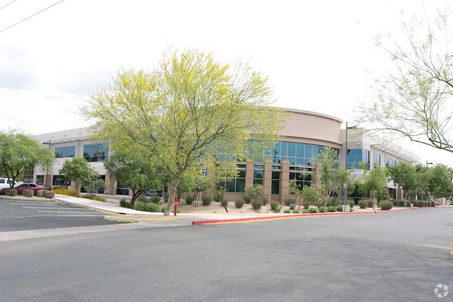 Primary Photo Of 5700 W Chandler Blvd, Chandler Coworking Space