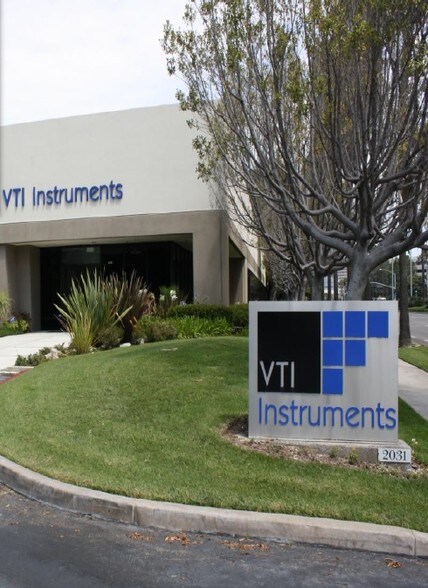 More Photos Of 2031 Main St, Irvine Research And Development For Lease