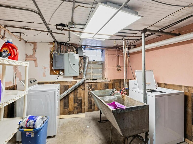 More Photos Of , Minneapolis Unknown For Sale