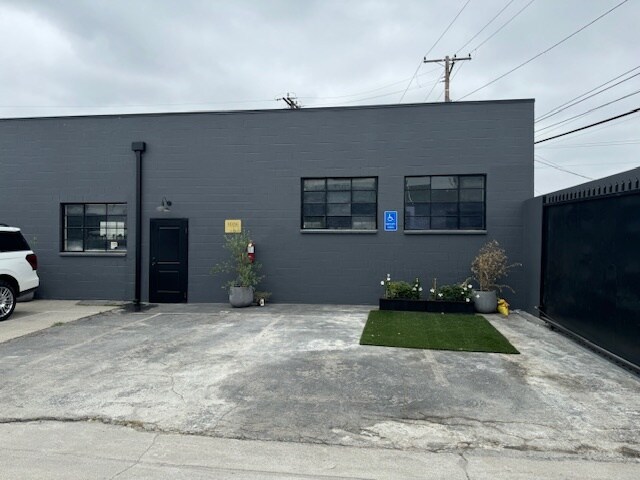 More Photos Of 8024 Allport Ave, Santa Fe Springs Manufacturing For Lease